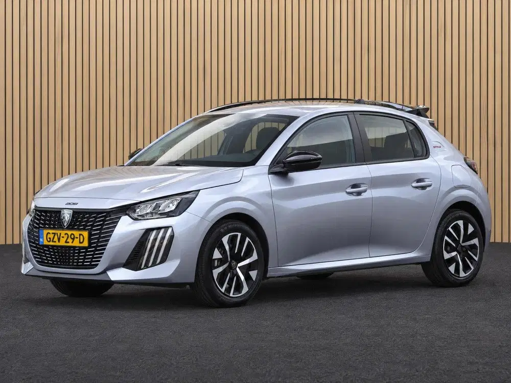Peugeot 208 1.2 PureTech 75 Style uit 2025, foto 5