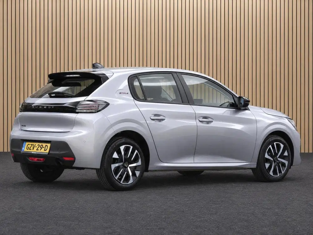 Peugeot 208 1.2 PureTech 75 Style uit 2025, foto 6