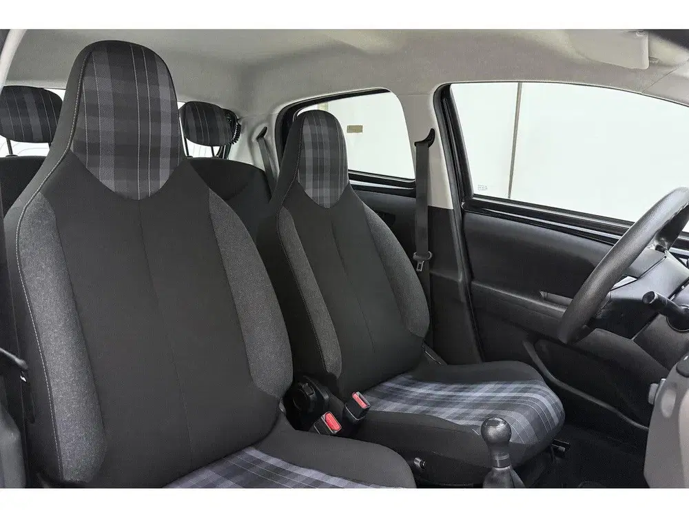 Peugeot 108 1.0 e-VTi Blue Lease uit 2020, foto 7