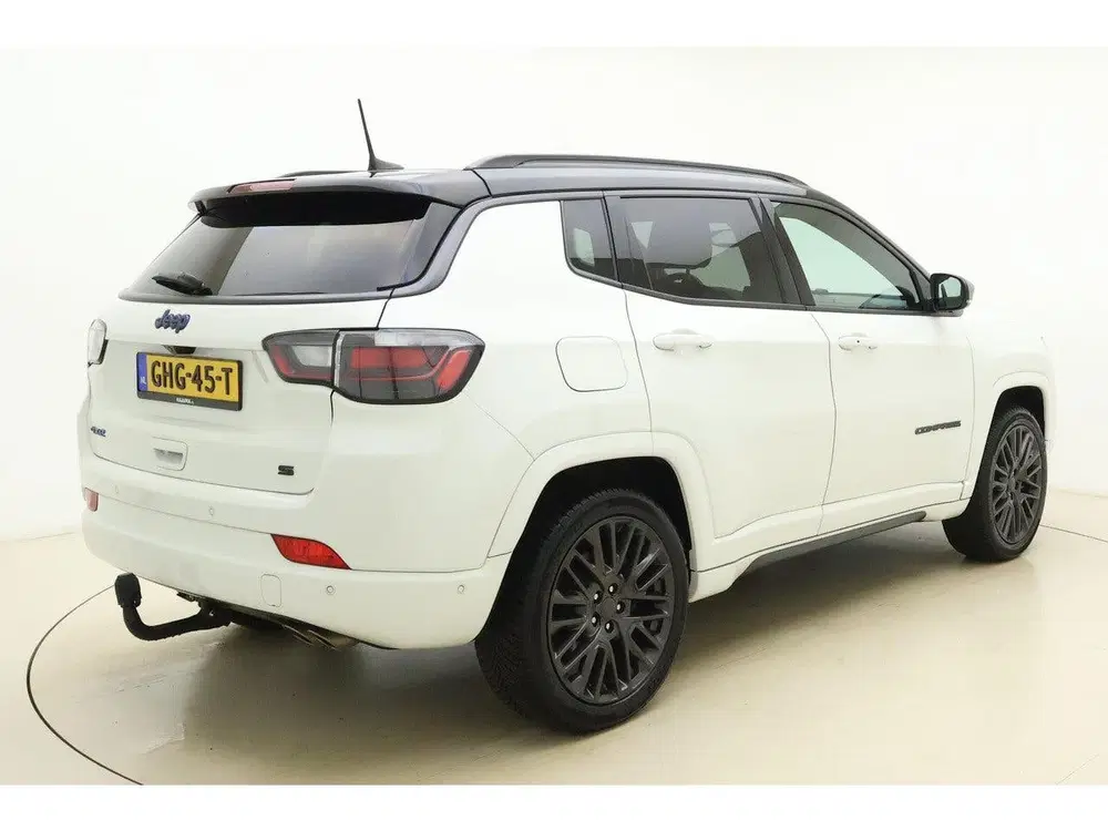 Jeep Compass 4xe 240pk Plug-in Hybrid Automaat S uit 2022, foto 2