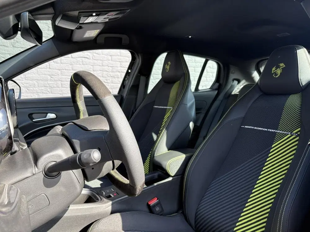 Abarth 600e Turismo 54 kWh uit 2026, foto 11