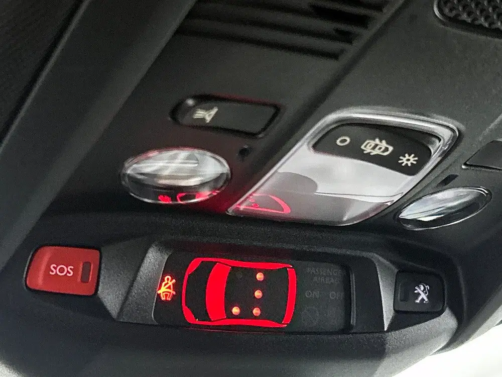 Peugeot 3008 Plug-in Hybrid 180pk Automaat Allure Pack uit 2024, foto 10