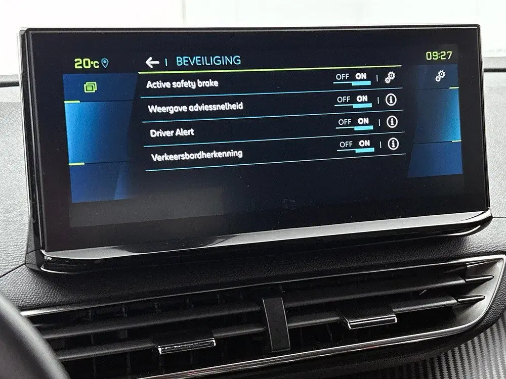 Peugeot 3008 Plug-in Hybrid 180pk Automaat Allure Pack uit 2024, foto 11