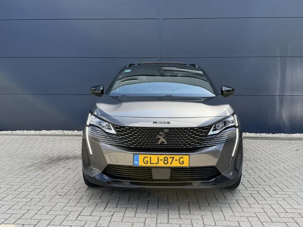 Peugeot 5008 1.2 Hybrid 136 GT uit 2024, foto 2