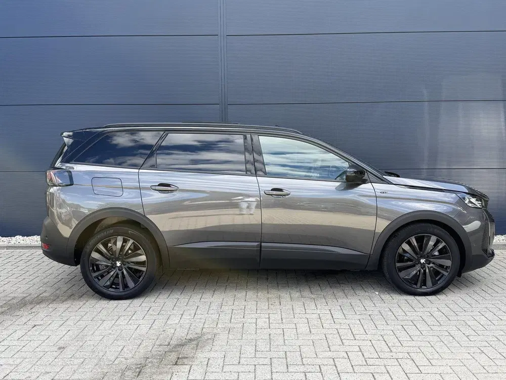 Peugeot 5008 1.2 Hybrid 136 GT uit 2024, foto 4
