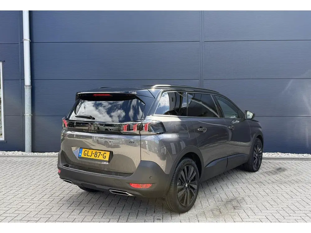 Peugeot 5008 1.2 Hybrid 136 GT uit 2024, foto 5