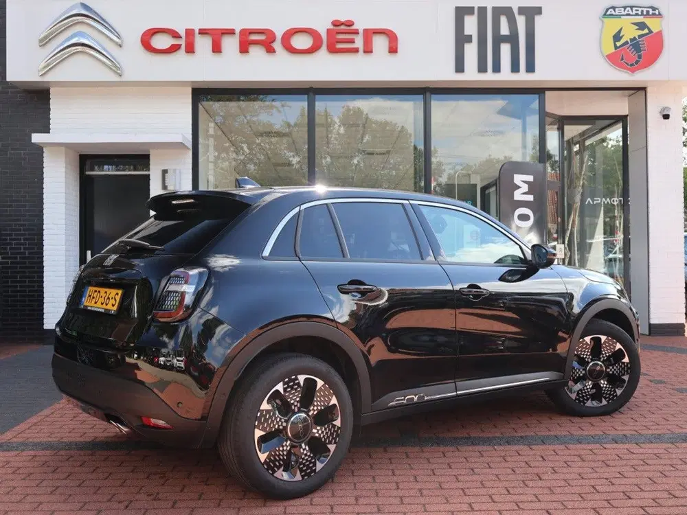 Fiat 600 *Auto van de Week * Mild Hybrid Turbo Char uit 2025, foto 4