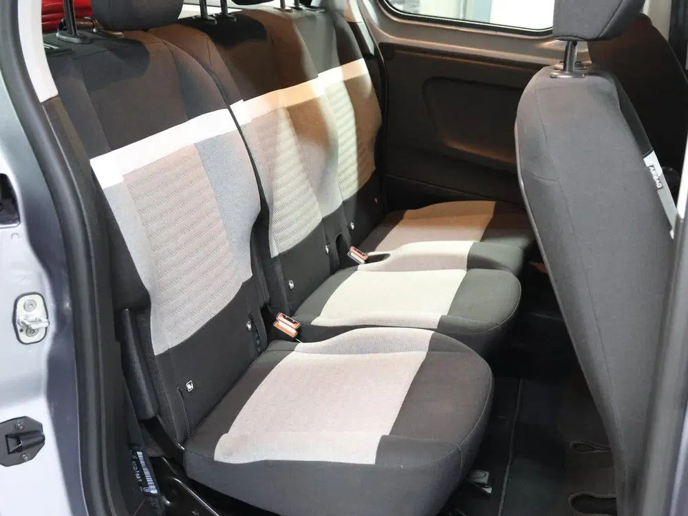 Citroën Berlingo Feel L1 50 kWh 136PK uit 2025, foto 15