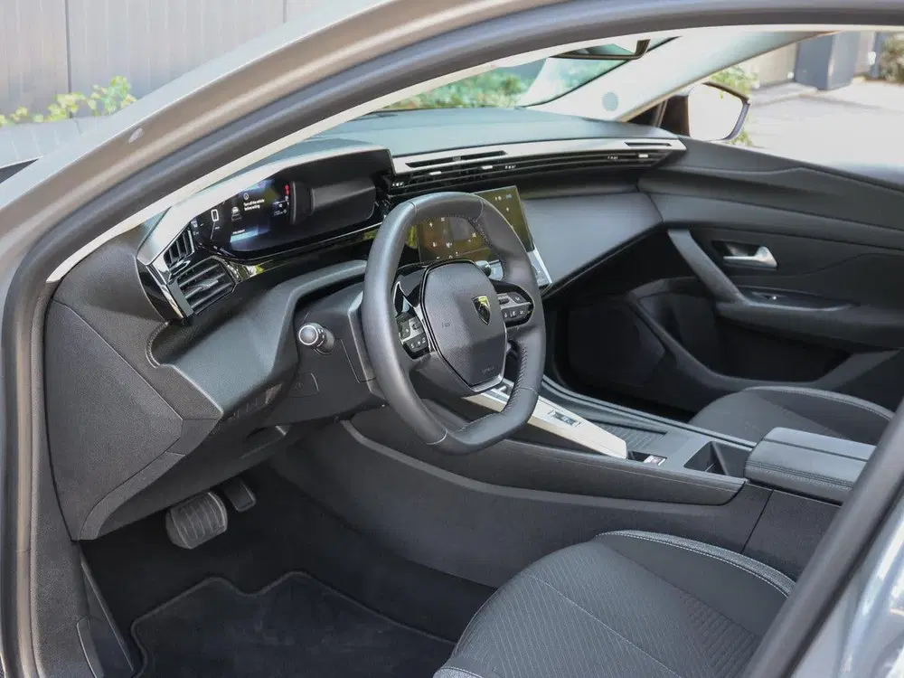 Peugeot 308 SW 130pk Active Pack Automaat uit 2024, foto 11