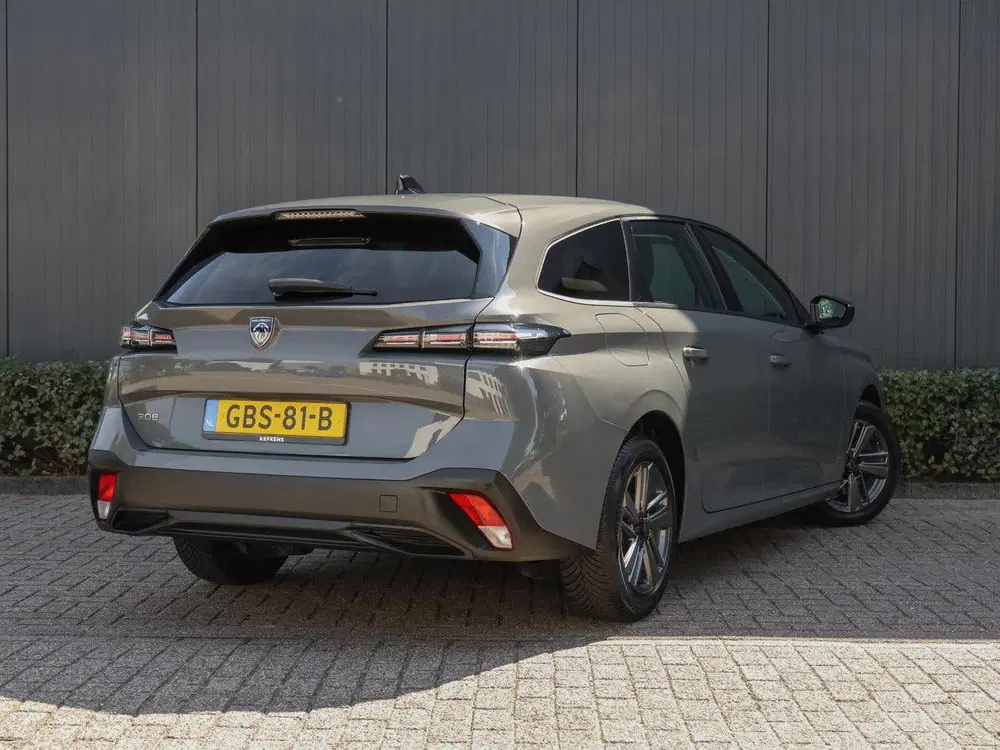 Peugeot 308 SW 130pk Active Pack Automaat uit 2024, foto 5