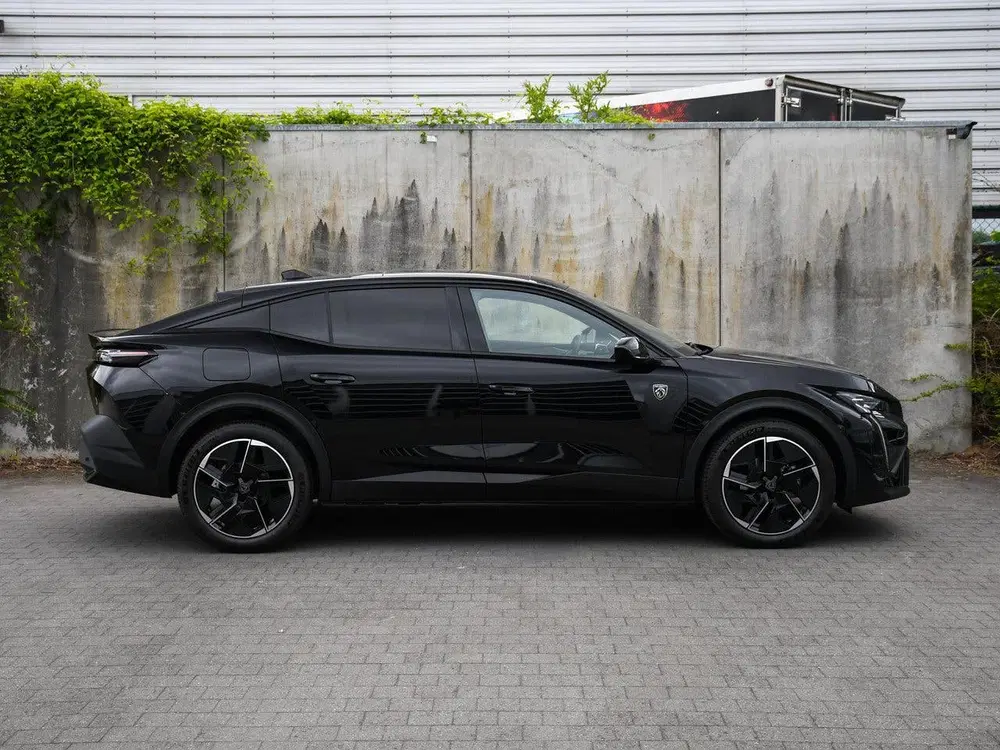 Peugeot 408 GT 1.2 PureTech 130pk Automaat DODE HOEK uit 2025, foto 4