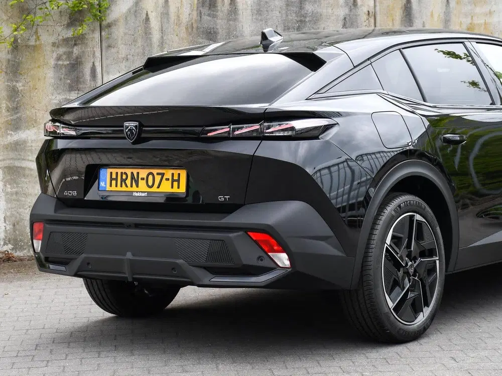 Peugeot 408 GT 1.2 PureTech 130pk Automaat DODE HOEK uit 2025, foto 6