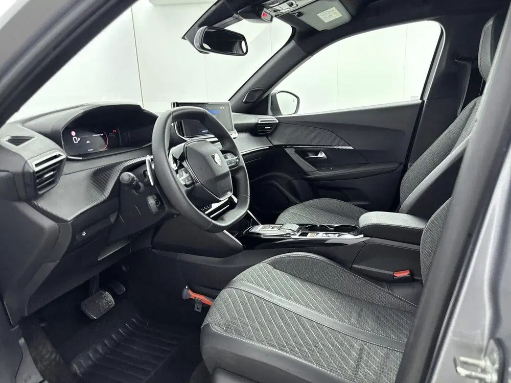 Peugeot 2008 SUV Hybrid 145pk Automaat Allure uit 2025, foto 15