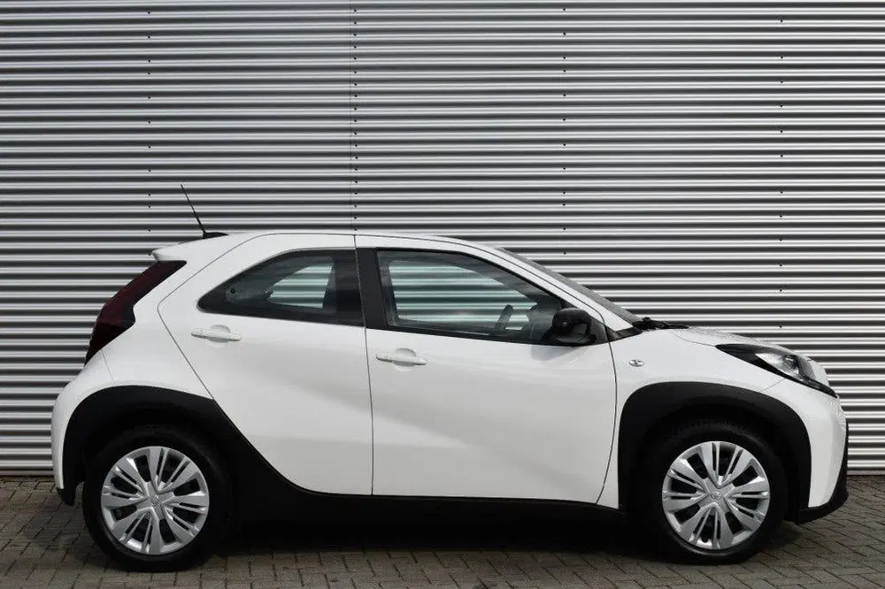 Toyota Aygo X 1.0 VVT-I MT PLAY uit 2024, foto 11