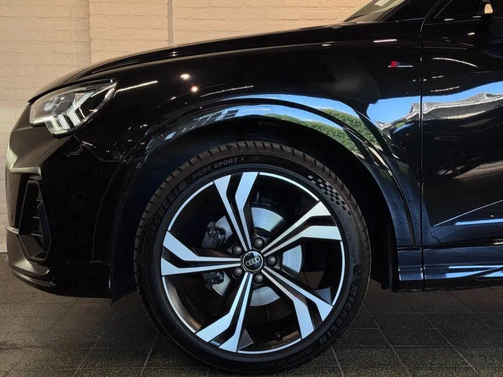 Audi Q3 35 TFSI 3x S-Line Black Edition Pano Sfeer uit 2021, foto 7