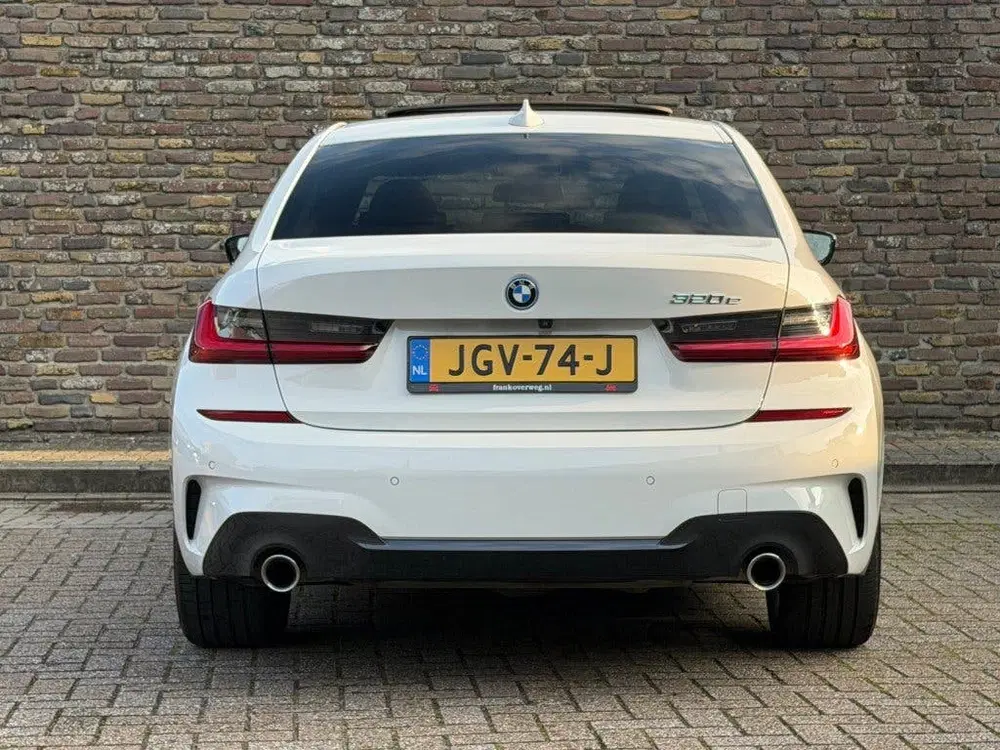 BMW 3-serie 320E M-Sport Panodak 19 Inch Keyless uit 2022, foto 9