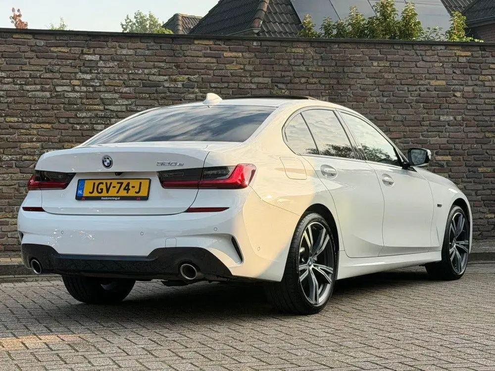 BMW 3-serie 320E M-Sport Panodak 19 Inch Keyless uit 2022, foto 10