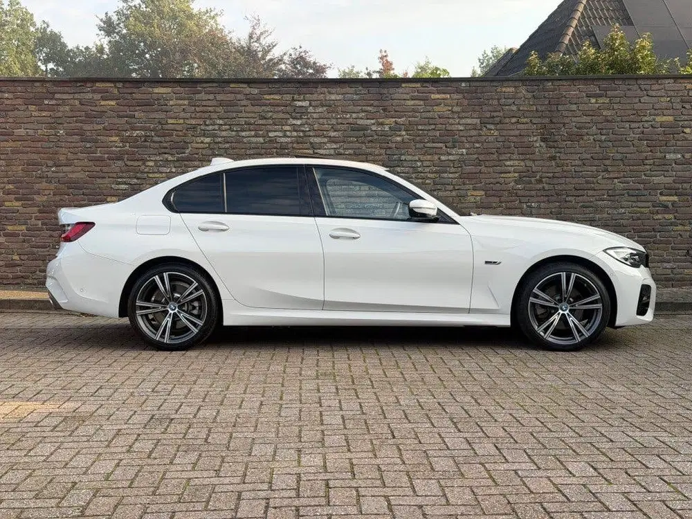 BMW 3-serie 320E M-Sport Panodak 19 Inch Keyless uit 2022, foto 8
