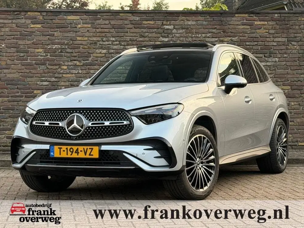 Mercedes-Benz GLC 300E 4MATIC AMG LINE Panodak 20 Inc uit 2023