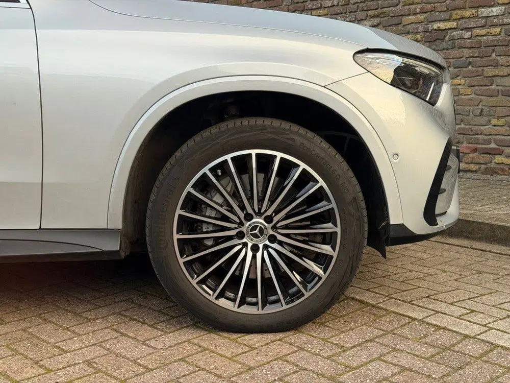 Mercedes-Benz GLC 300E 4MATIC AMG LINE Panodak 20 Inc uit 2023, foto 10