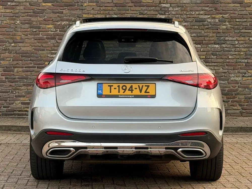 Mercedes-Benz GLC 300E 4MATIC AMG LINE Panodak 20 Inc uit 2023, foto 8