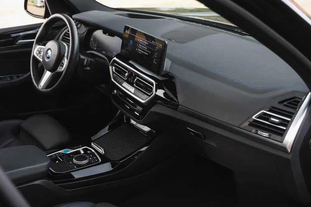 BMW iX3 High Executive uit 2024, foto 11