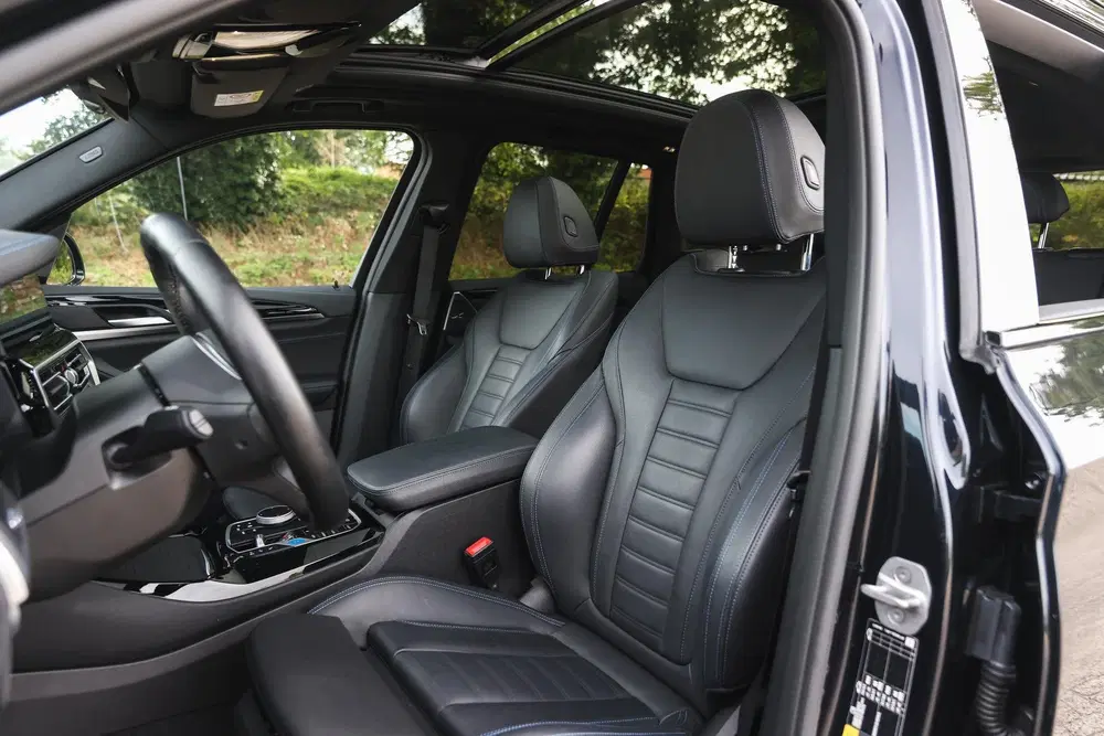 BMW iX3 High Executive uit 2024, foto 14