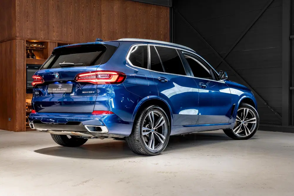 BMW X5 xDrive45e High Executive Pano uit 2021, foto 2