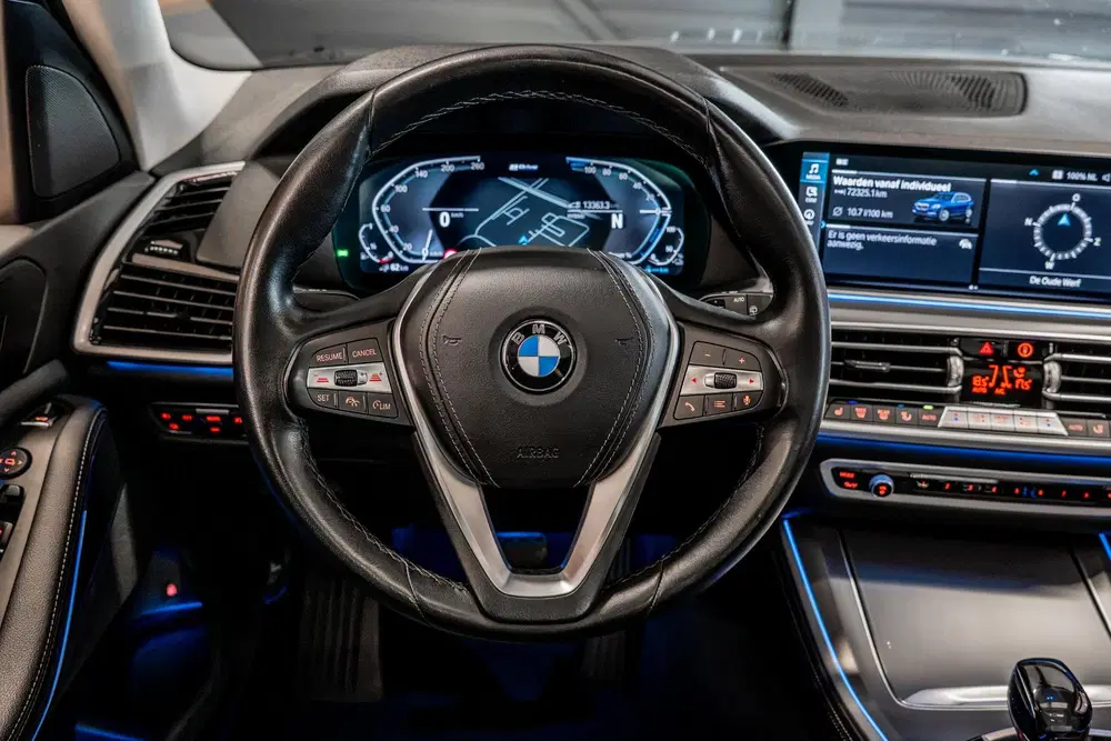 BMW X5 xDrive45e High Executive Pano uit 2021, foto 9