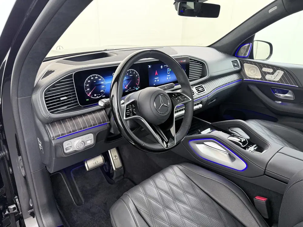 Mercedes-Benz GLS Maybach 600 4MATIC uit 2025, foto 2