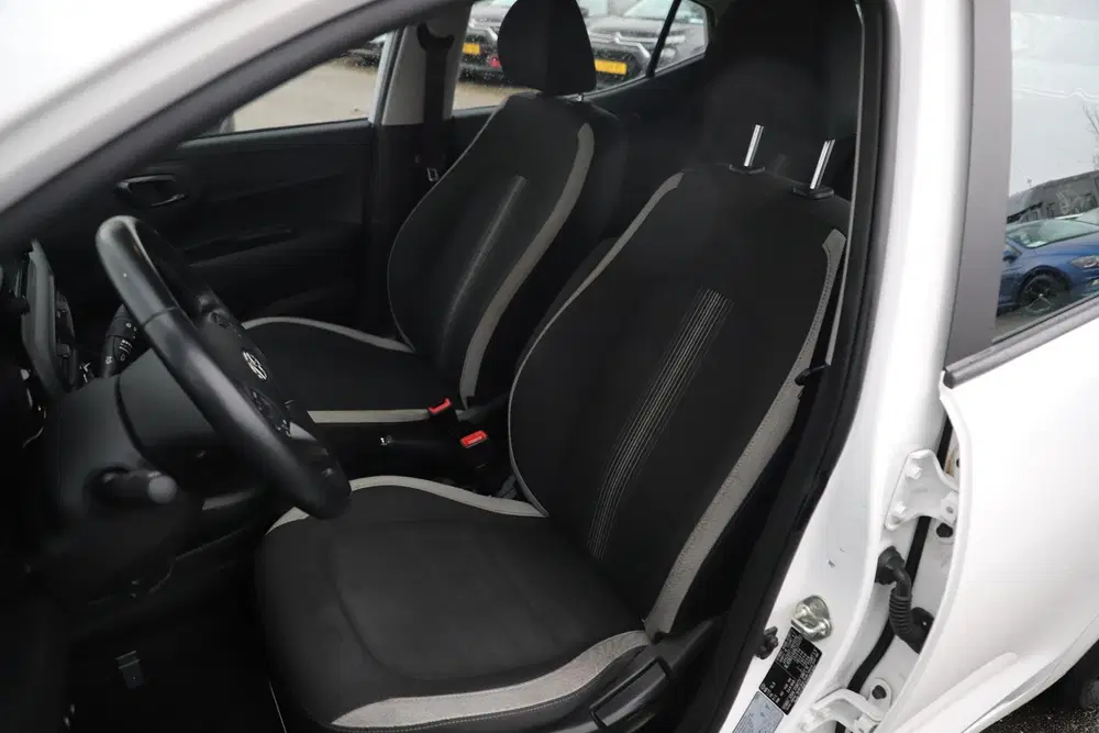 Hyundai i10 1.0 Comfort Carplay Android Navigatie Airc uit 2022, foto 6