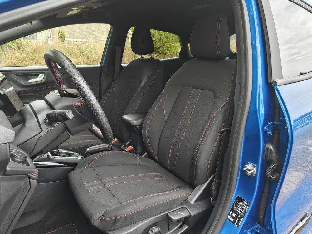 Ford Puma 1.0 EB Hybrid ST-Line 125pk AUTOMAAT uit 2025, foto 4
