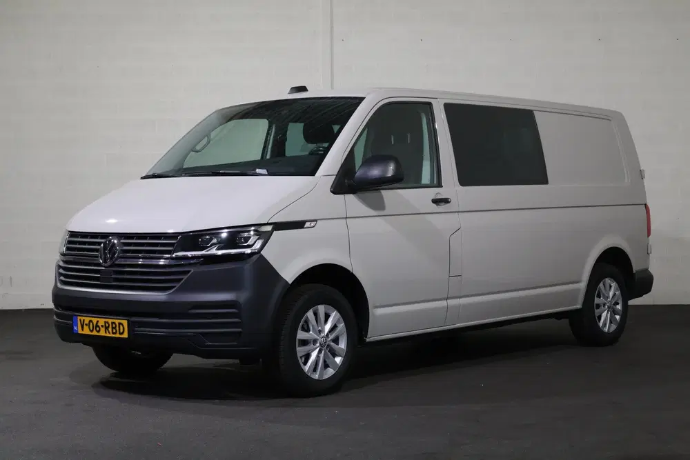 Volkswagen Transporter 2.0 TDI L2 H1 150pk Automaat DC uit 2022