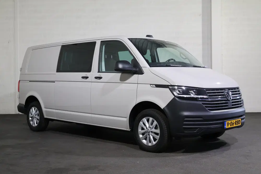 Volkswagen Transporter 2.0 TDI L2 H1 150pk Automaat DC uit 2022, foto 6