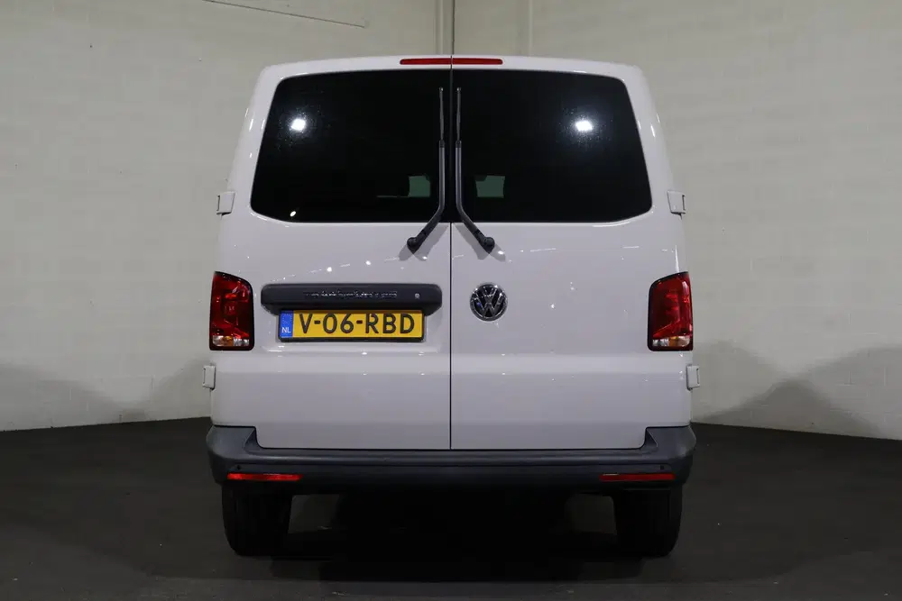 Volkswagen Transporter 2.0 TDI L2 H1 150pk Automaat DC uit 2022, foto 8