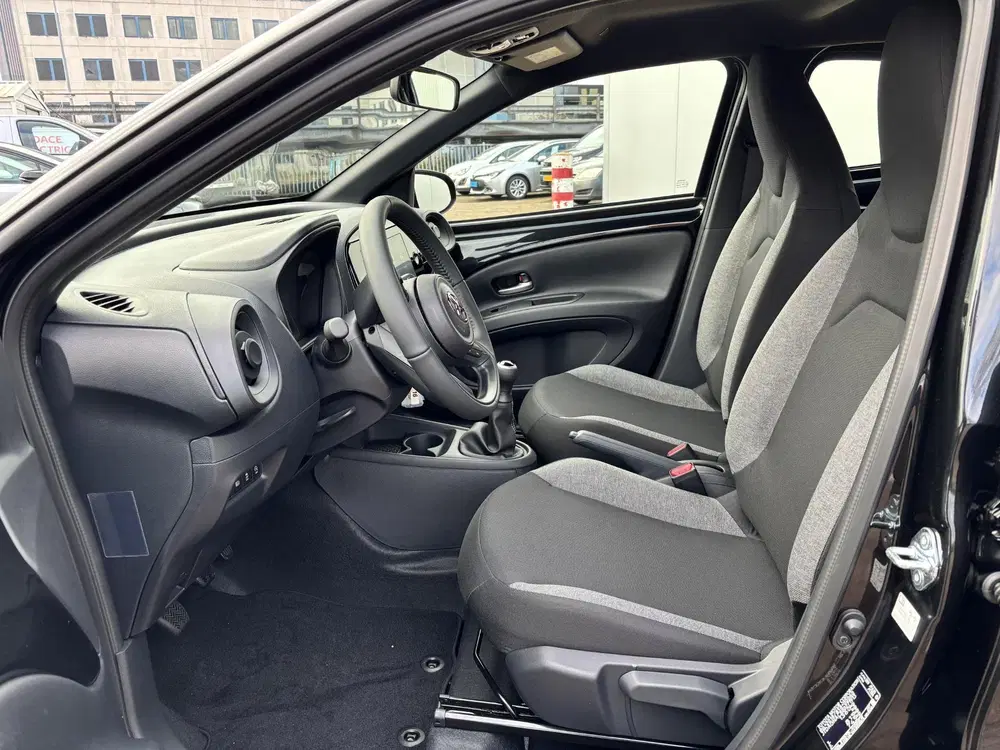 Toyota Aygo X 1.0 VVT-i MT Play uit 2025, foto 7