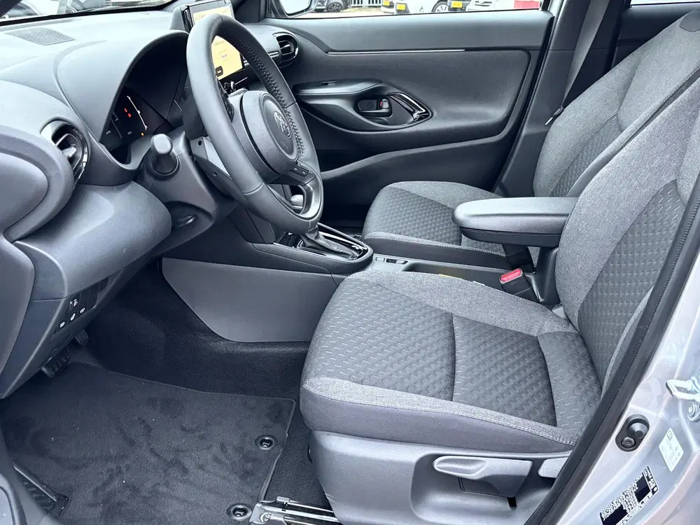 Toyota Yaris Cross 1.5 Hybrid 115 First Edition Automaat uit 2025, foto 7