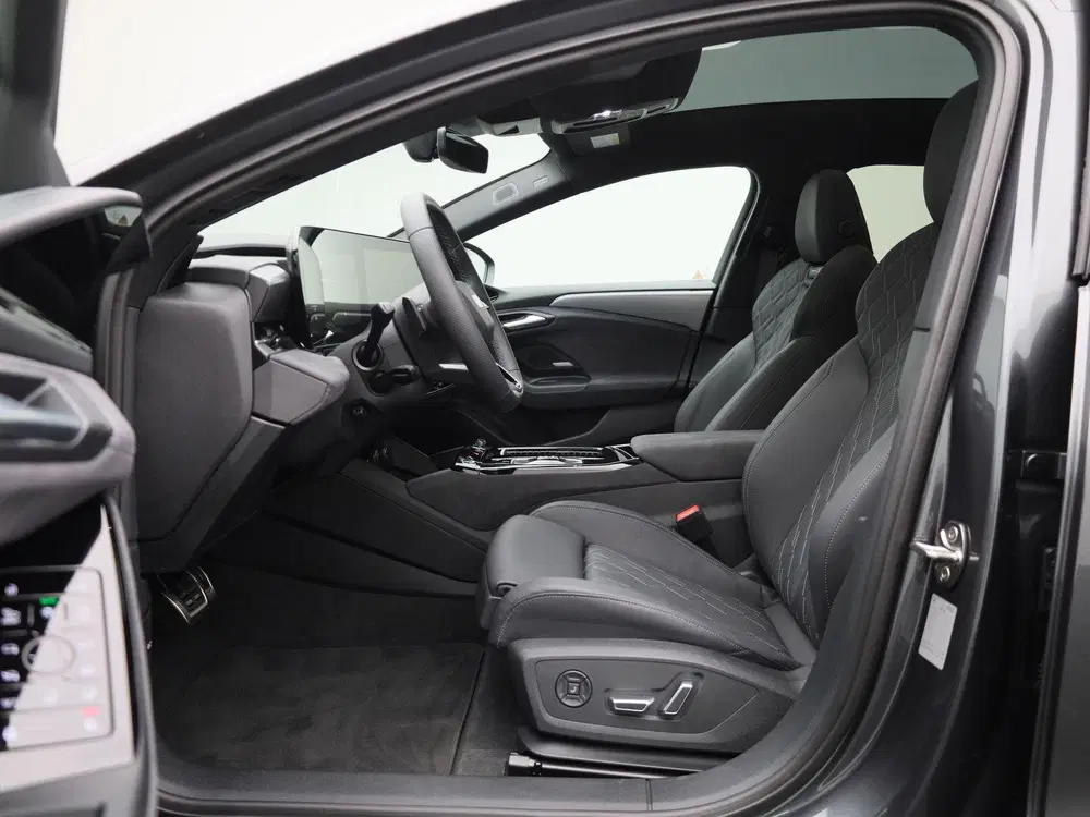 Audi A6 S edition performance 100 kWh uit 2025, foto 14