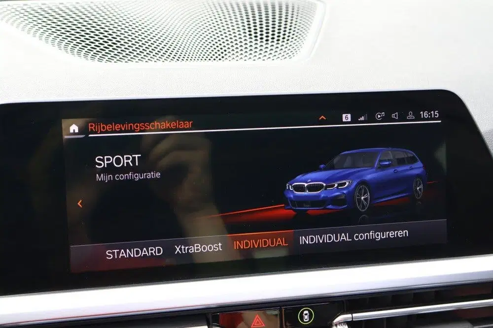 BMW 3-serie 330e Touring M Sport (292pk) M340i Look uit 2021, foto 15
