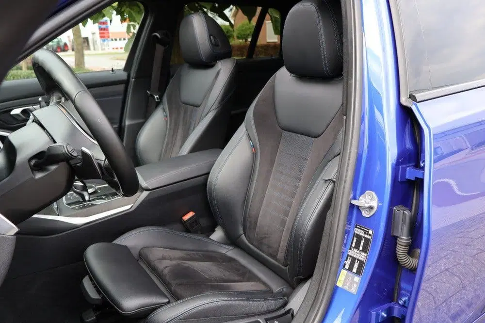 BMW 3-serie 330e Touring M Sport (292pk) M340i Look uit 2021, foto 4