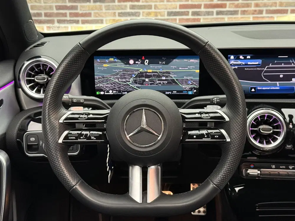 Mercedes-Benz A-Klasse 200 AMG Line uit 2025, foto 10