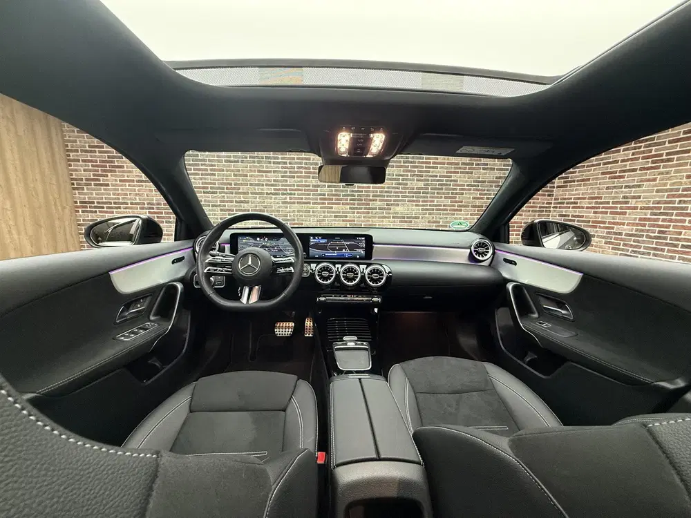 Mercedes-Benz A-Klasse 200 AMG Line uit 2025, foto 8
