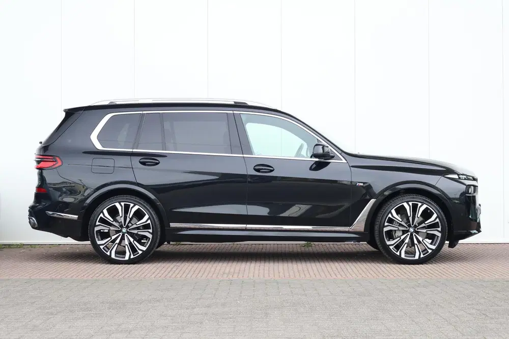 BMW X7 xDrive40i uit 2023, foto 5