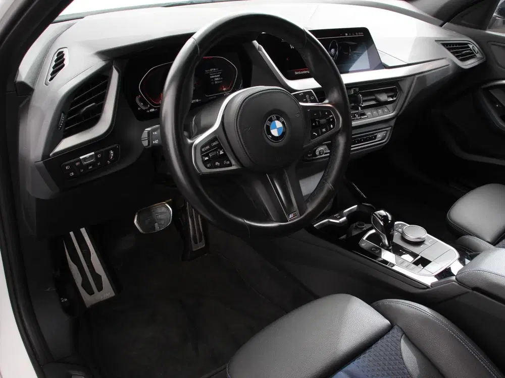 BMW 1-serie 118i M-Sport Automaat Digitale Cockpit Cli uit 2023, foto 2