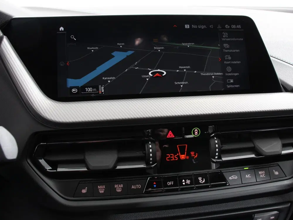 BMW 1-serie 118i M-Sport Automaat Digitale Cockpit Cli uit 2023, foto 3