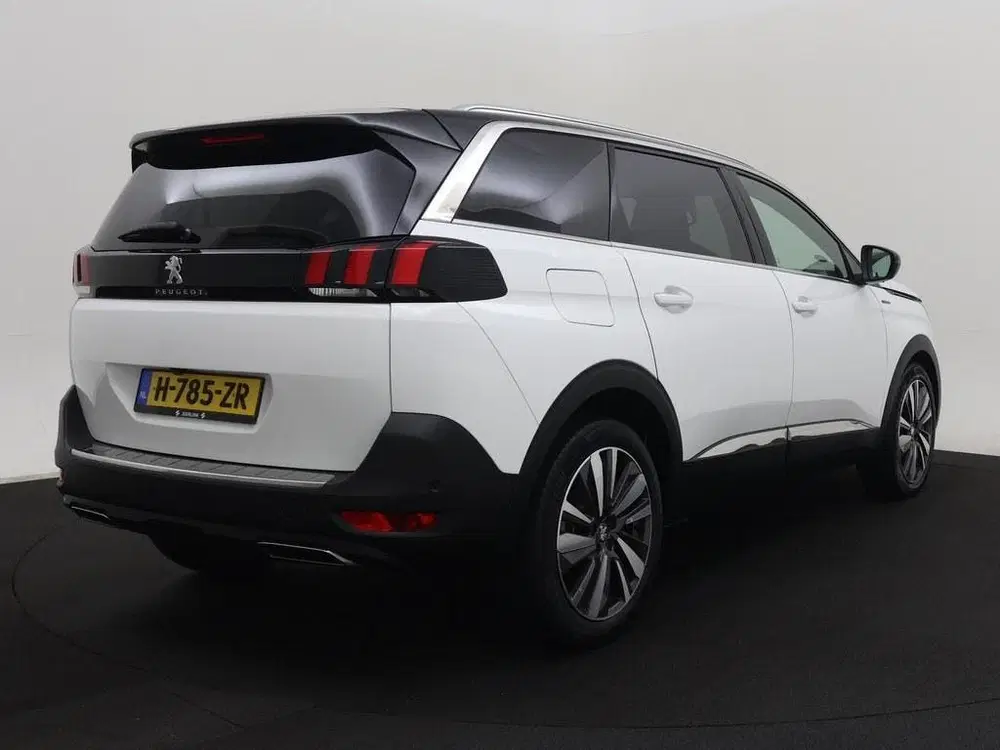 Peugeot 5008 1.2T 130pk Aut.7P GT-Line Avantage Camera uit 2021, foto 2