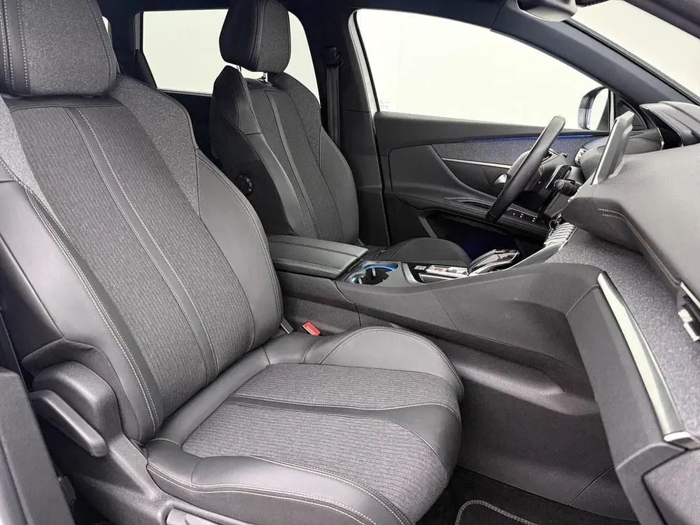 Peugeot 5008 1.2T 130pk Aut.7P GT-Line Avantage Camera uit 2021, foto 4
