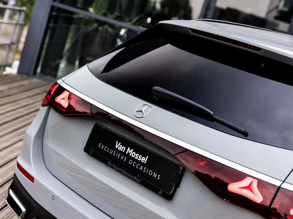 Mercedes-Benz E-Klasse 300 e Sport Edition uit 2026, foto 4