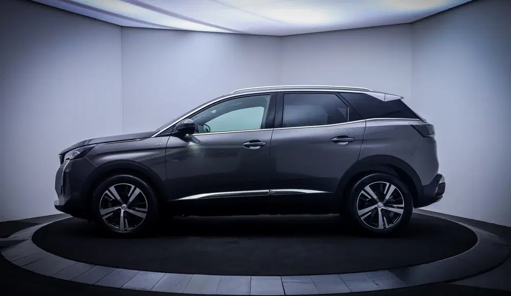 Peugeot 3008 1.2T Aut. GT-Pack Business NAVI uit 2023, foto 12