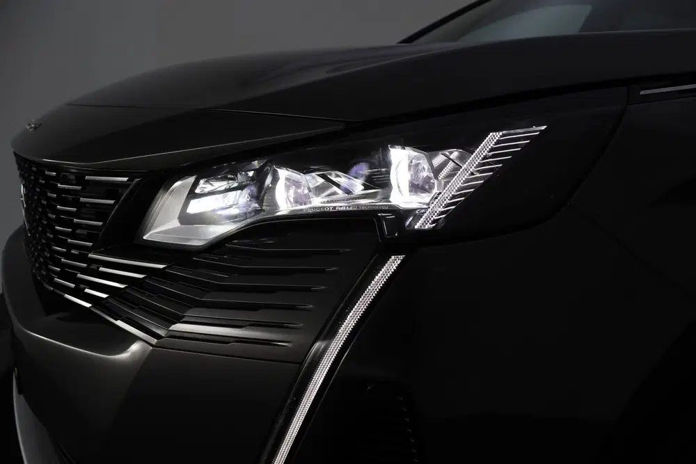 Peugeot 3008 1.2T Aut. GT-Pack Business NAVI uit 2023, foto 13